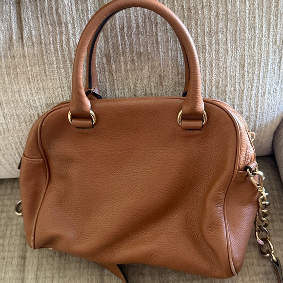 Michael Kors medium brown grained leather with crossbody strap appr 8 x 10 - Picture 8 of 16